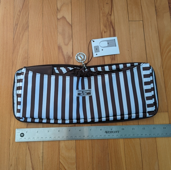 Henri Bendel Packable Hobo Tote - Picture 6 of 10